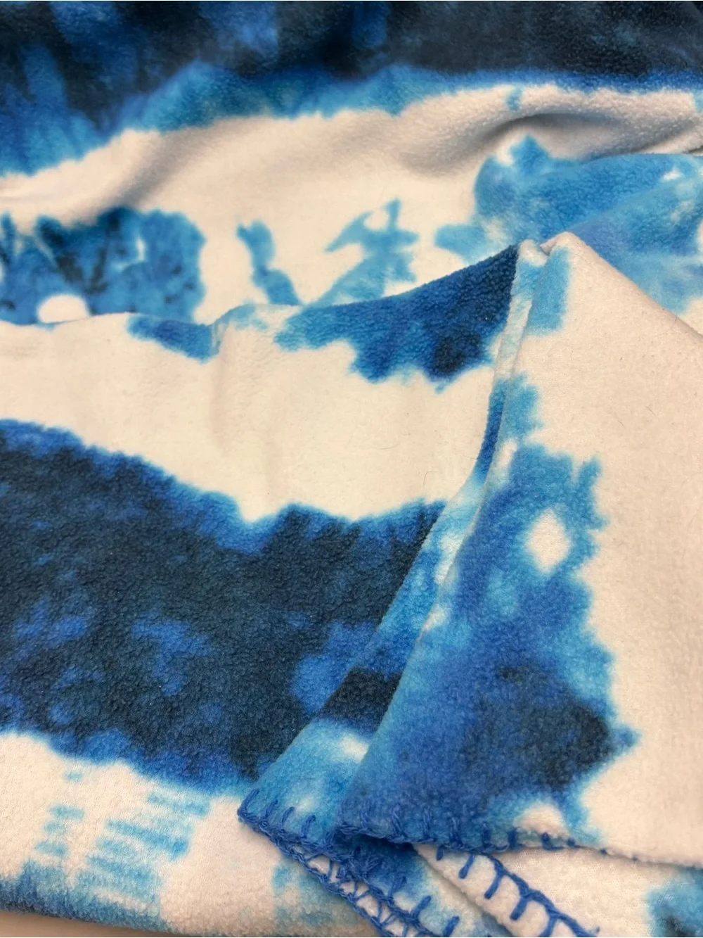 Slowtide Blue Tie-Dye Fleece Throw Blanket